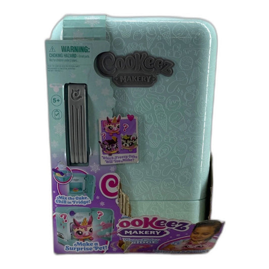 Cookeez Makery Freezy Cakez Mix Decorate Scented Interactive Toy Pack New