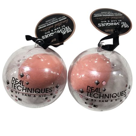 Real Techniques Miracle Complexion Sponge Ornament – New