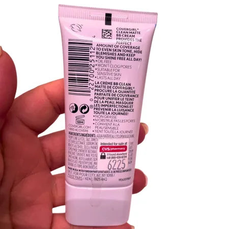 CoverGirl Clean Matte BB Cream 30mL 520 Light/Pale 4 Pack New 3