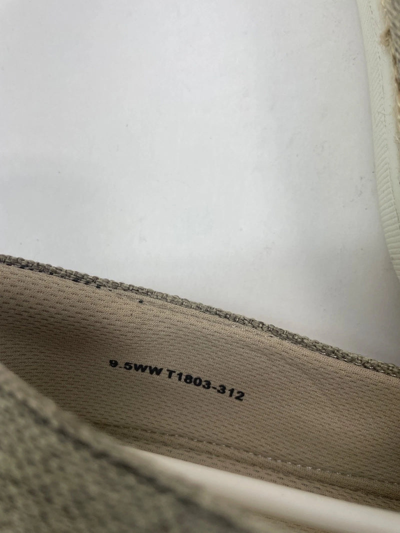 Trotters Sneakers Sage Size 9.5 Women's NWT